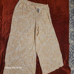Torrid NWT Pull on Gauze Pants